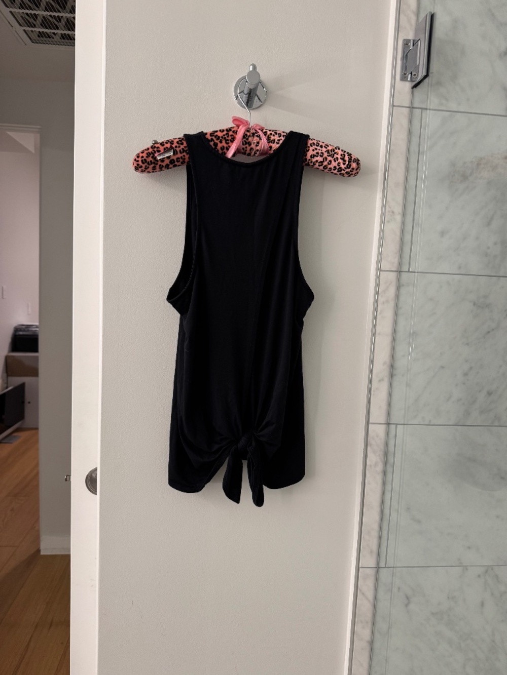 Carbon38 black back-tie sleeveless shirt sz M